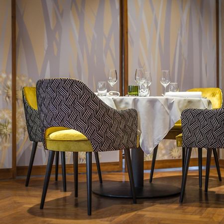 Aux Deux Clefs Hostellerie Groff Бисайм Экстерьер фото